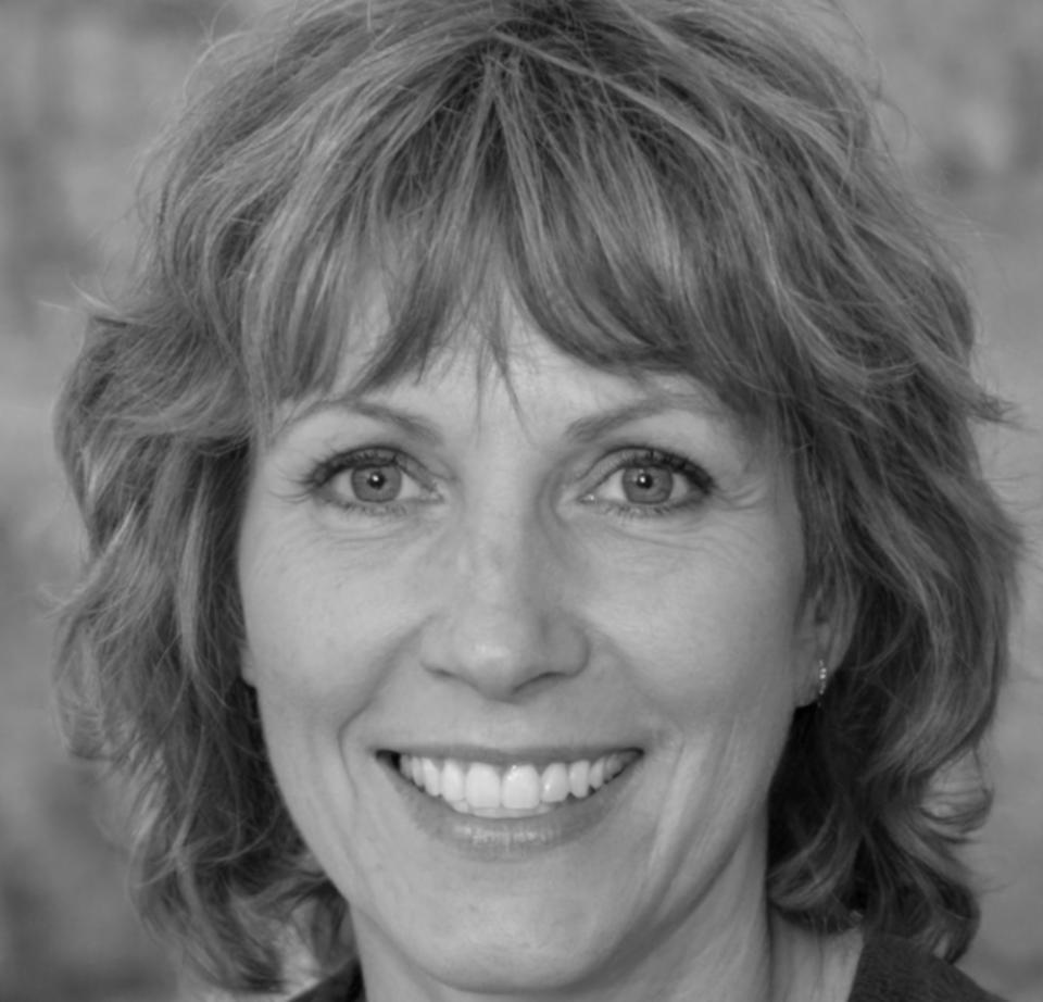 Especialista en optimización web trabajando